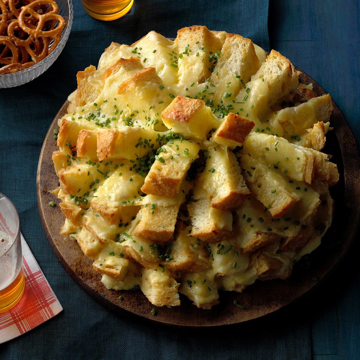 Party Cheese Bread Recipe: How to Make It image