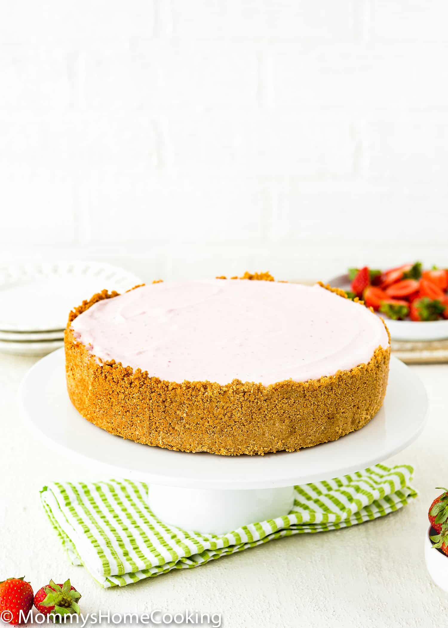 How to Make Easy Graham Cracker Crust - Mommy's Home ... image