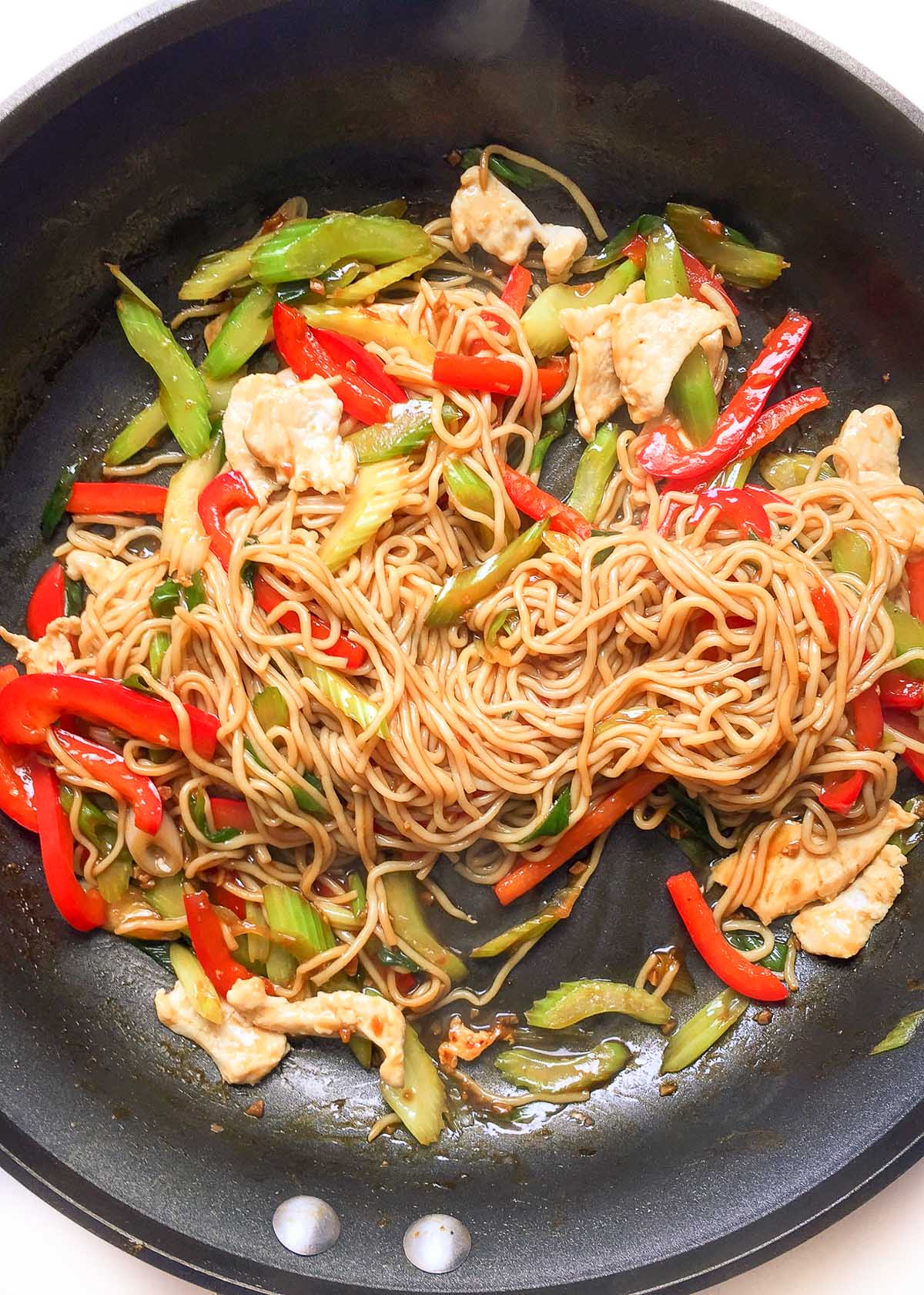 Easy Healthy Chicken Lo Mein Recipe Under 250 Calories image