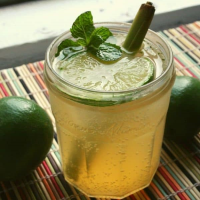 Authentic Thai Lemongrass Tea Recipe - With Pandan Leaves image