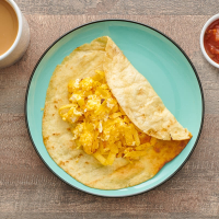 Egg and tortilla scramble with salsa | Recipes | WW USA image