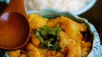 Pick Up Limes: Cauliflower Chickpea Coconut Curry image