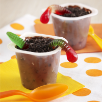 'Dirt' Pudding Cups | Ready Set Eat image