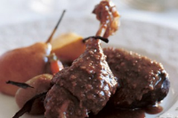 Spanish duck with smoked paprika, pears and toasted ... image