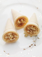 Sugar Fudge Filled Mini Cones | RICARDO image
