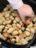 Recipe This | Air Fryer Croutons image