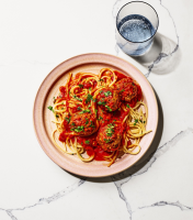 Spaghetti And Meatless Meatballs Recipe From Jessica Seinfeld image