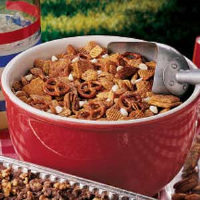 Cinnamon Snack Mix Recipe: How to Make It image