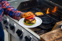Smash Burgers With Garlic Butter Buns | Lodge Cast Iron image