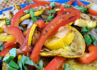 Yellow Squash and Red Pepper Saute Recipe - Food.com image