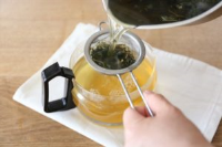 How to Brew Mugwort Tea Deliciously | Kawashimaya The ... image