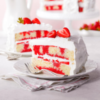 Strawberry Poke Cake Recipe: How to Make It image