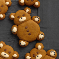 Gingerbread Teddy Bears Recipe: How to Make It image