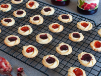 Knott's Berry Farm Shortbread Cookies Recipe by Todd Wilbur image