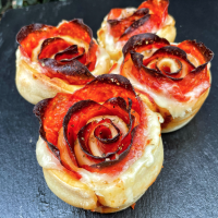 Pepperoni Pizza Roses – Recipe Champions image