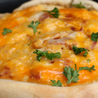 Bacon Mac ‘n’ Cheese Pot Pie Recipe by Tasty image