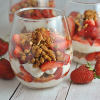 Strawberry Pretzel Parfaits – Prevention RD image