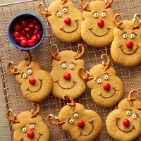 Easy Reindeer Cookies Recipe: How to Make It image