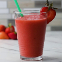 Strawberry Frosty Lemonade Recipe by Tasty image