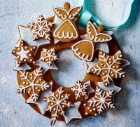 Gingerbread wreath recipe | BBC Good Food image