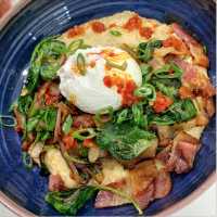 Cheesy Grits, Bacon and Eggs – Recipe Champions image