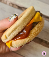 Healthy Sausage McMuffin Fakeway Recipe - Sugar Pink Food image