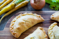 Handheld Chicken Pot Pies - The Pioneer Woman – Recipes ... image