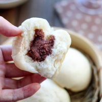 Homemade Red Bean Buns (Dou Sha Bao) | China Sichuan Food image