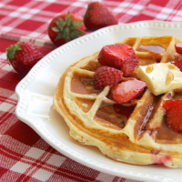 WAFFLE WITH STRAWBERRIES RECIPES