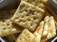 Garlic Flavored Saltine Crackers Recipe - Food.com image