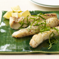 Broiled halibut with lemon and herbs | Recipes | WW USA image
