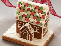 GINGERBREAD HOUSE BACKGROUND RECIPES