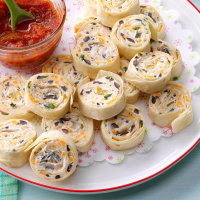 TORTILLA ROLL UPS WITH CREAM CHEESE AND GREEN CHILIES RECIPES