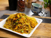 Singapore Rice Noodles Recipe | Andrew Zimmern | Food Network image