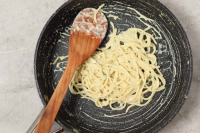 The Best Way To Reheat Pasta With Cream Sauce [I Try 7 ... image