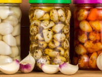 Lacto-fermented Garlic Cloves Recipe image
