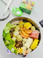 Assorted seafood hot pot recipe - Simple Chinese Food image