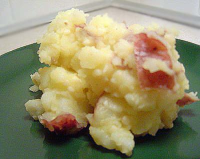 Crushed Red Potatoes with Garlic Recipe - Food.com image