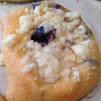 Blueberry Cheesecake Crescent Rolls Recipe - Food.com image