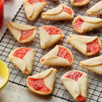 Strawberry Wedding Bell Cookies Recipe: How to Make It image