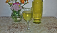 Homemade Lemon Liqueur - Recipe | Tastycraze.com image