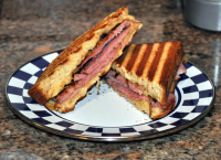 Ham & Caramelized Onion Grilled Cheese Recipe - Food.com image