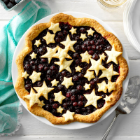 Star-Studded Blueberry Pie Recipe: How to Make It image