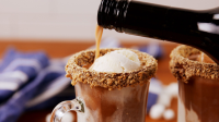 Best S'mores Hot Chocolate Floats - How to Make S'mores ... image