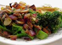 Sautéed Broccoli and Mushrooms Recipe - Food.com image