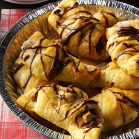 S'mores Crescent Rolls Recipe: How to Make It image