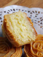 Custard Coconut Mooncake recipe - Simple Chinese Food image