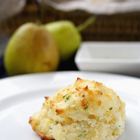 Red Lobster Biscuits Recipe | MyRecipes image