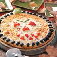 Halloween Pizza Recipe: How to Make It image