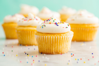 Perfect Vanilla Cupcakes Recipe - How to Make Vanilla Cupcakes image